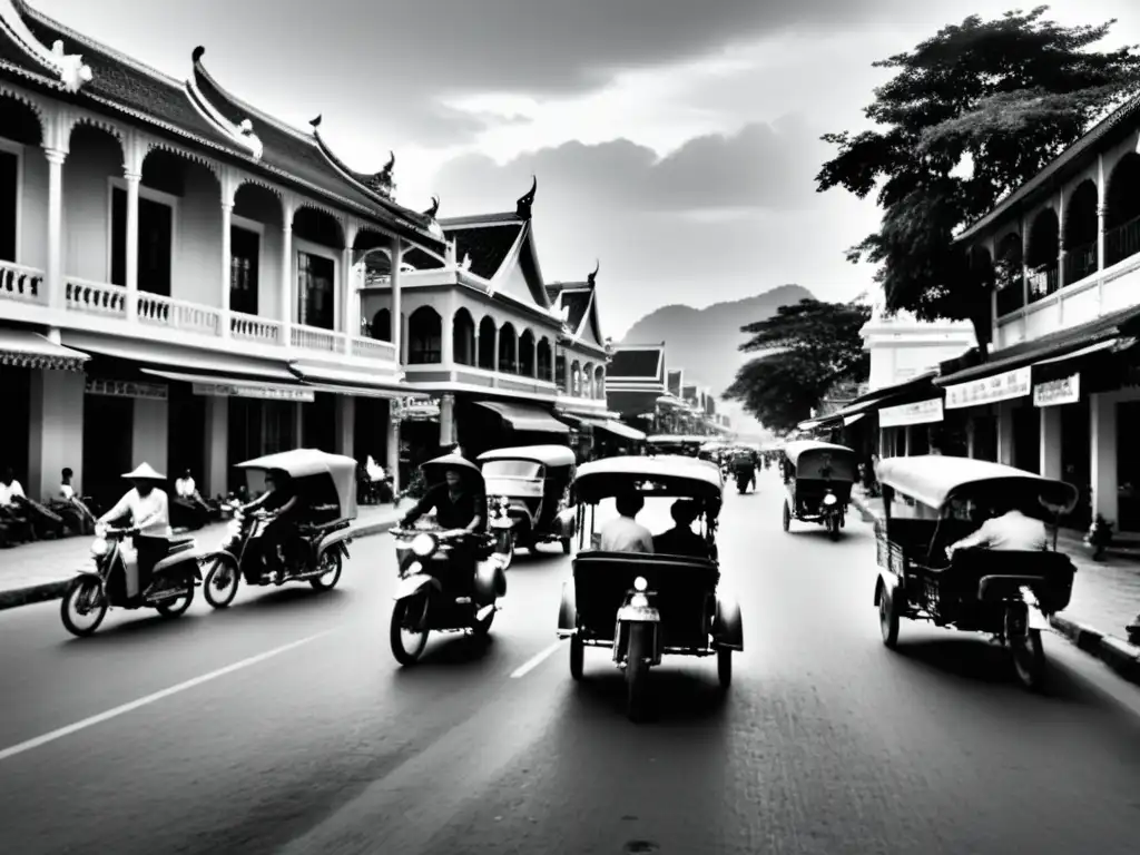 Una animada calle del Indochina colonial en El Amante: edificios coloniales franceses, locales y ambiente vibrante