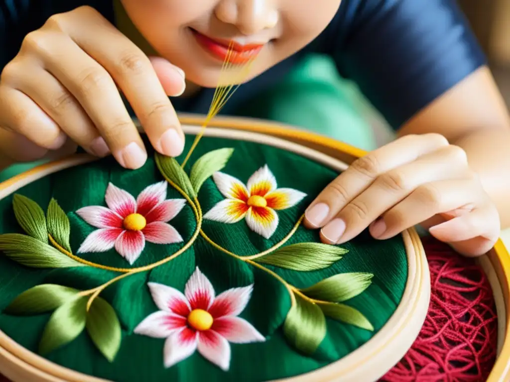 Detalle de artesanía vietnamita: manos expertas crean arte del bordado vietnamita tradicional con hilos vibrantes y un patrón floral intrincado