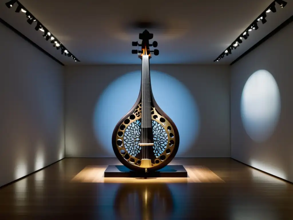 Una escultura de instrumentos musicales en galería asiática