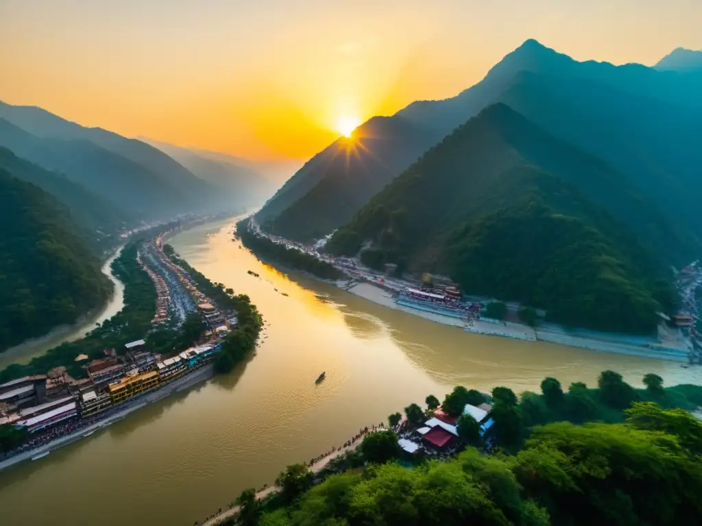 Vista aérea del sagrado Ganges en Rishikesh al atardecer, con la espiritualidad del río y los Himalayas al fondo